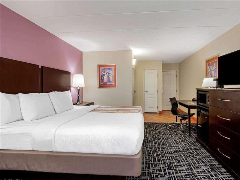 La Quinta By Wyndham Lexington Park - Patuxent Otel Kaliforniya Dış mekan fotoğraf
