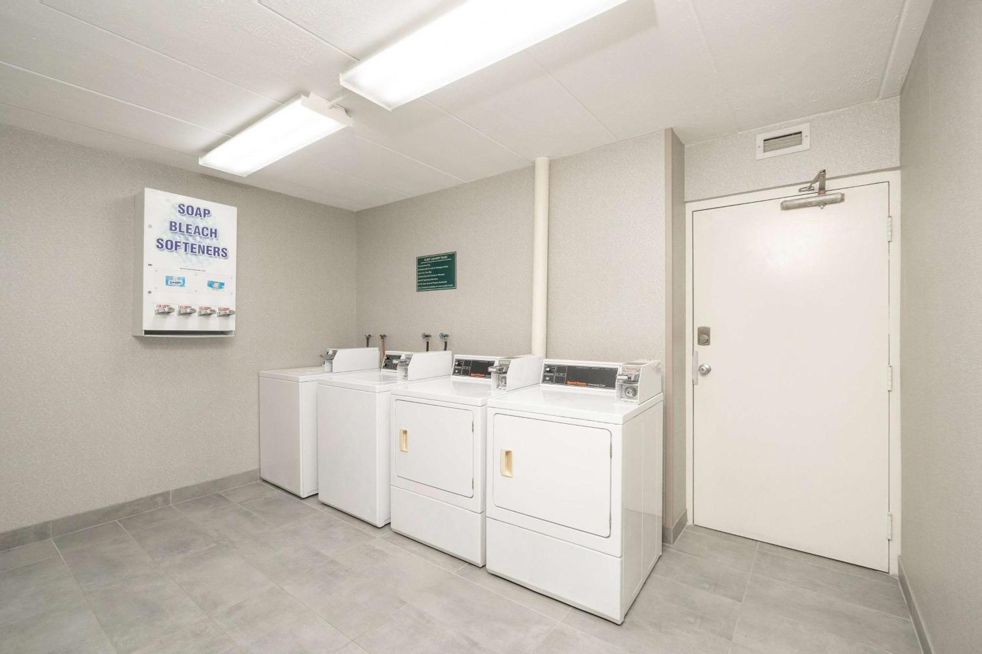 La Quinta By Wyndham Lexington Park - Patuxent Otel Kaliforniya Dış mekan fotoğraf