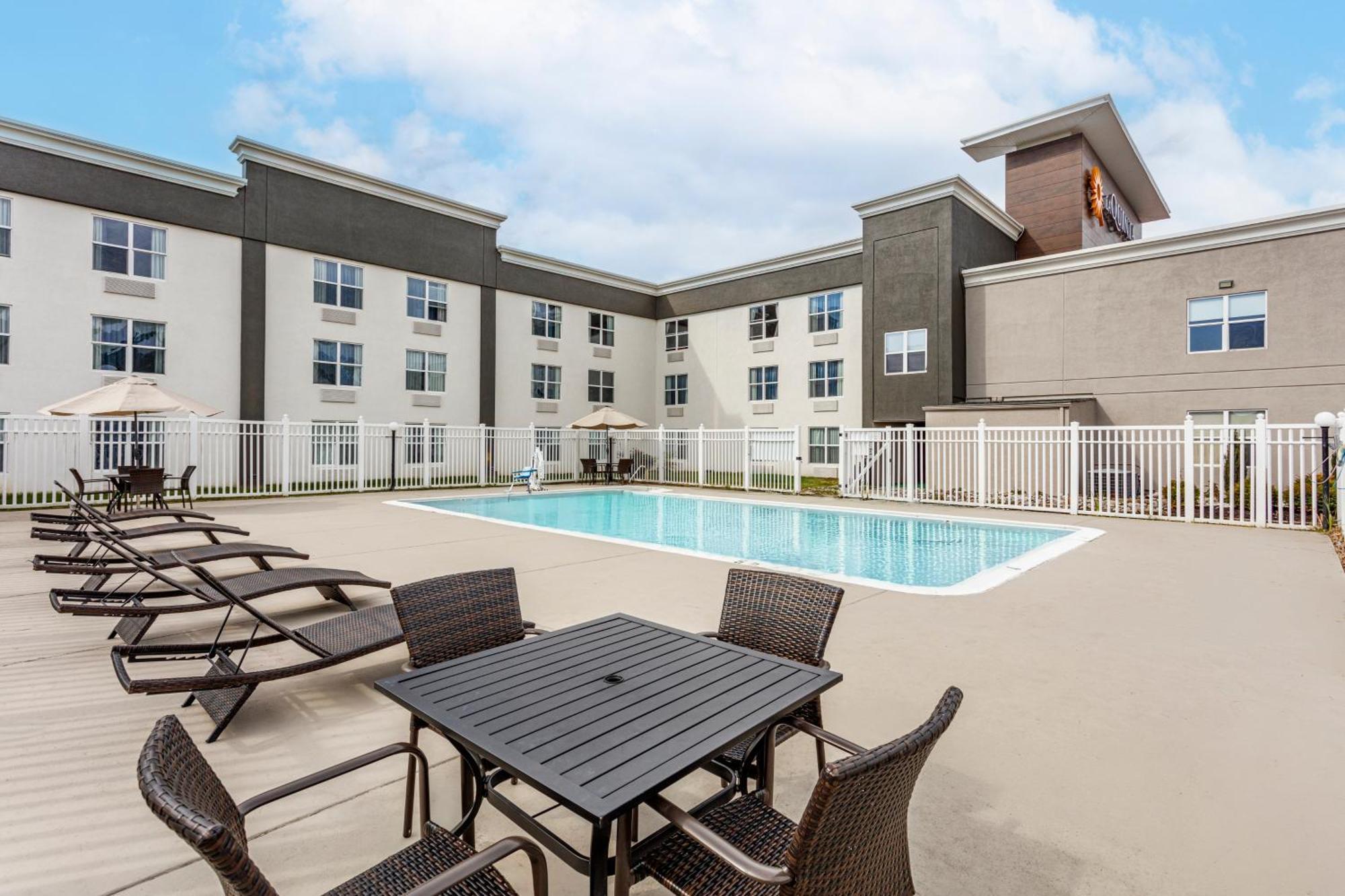 La Quinta By Wyndham Lexington Park - Patuxent Otel Kaliforniya Dış mekan fotoğraf